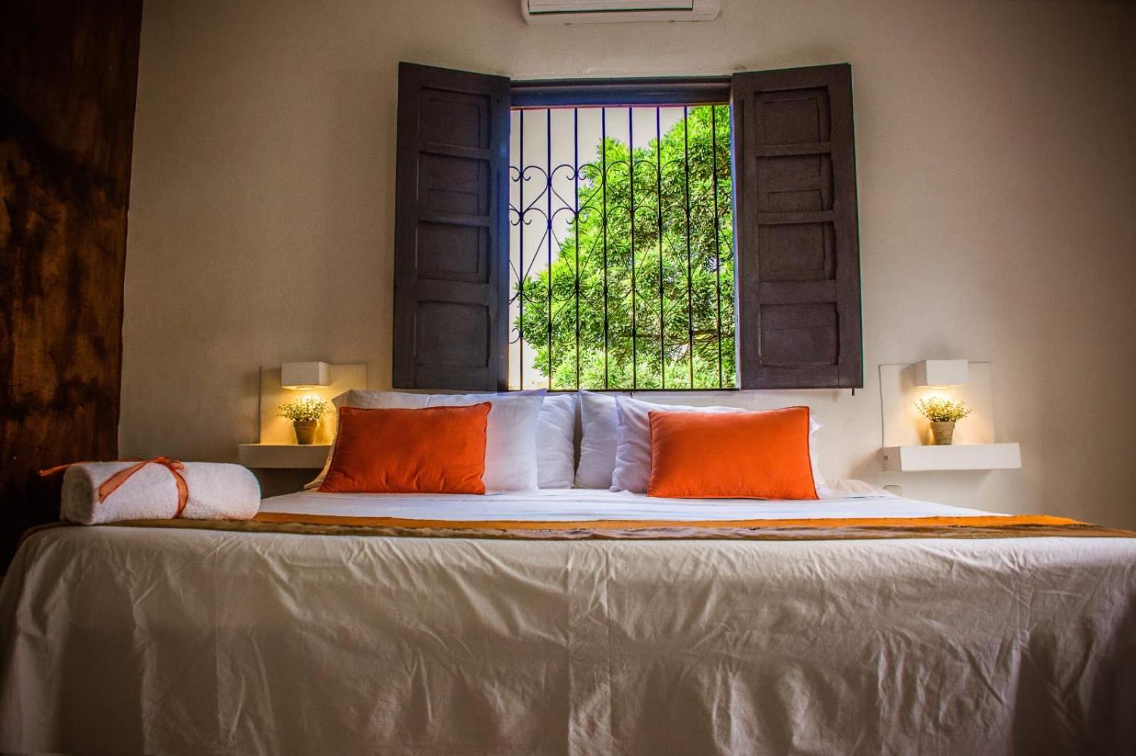 Hotel Capilla Del Sol 3*